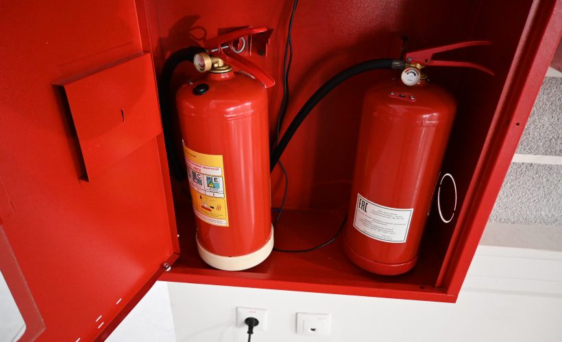 Primary means of fire extinguishing. Rules of fire extinguisher use