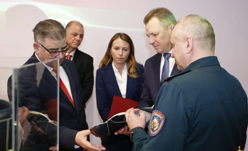 Встреча Вадима Синявского с министром внутренних дел Кубы