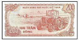 Which country's banknote shows a tractor «Belarus»?
